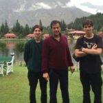 Imran Khan ke Sons ko ager Pakistan ana hai to pehle Visa apply kren: Talal