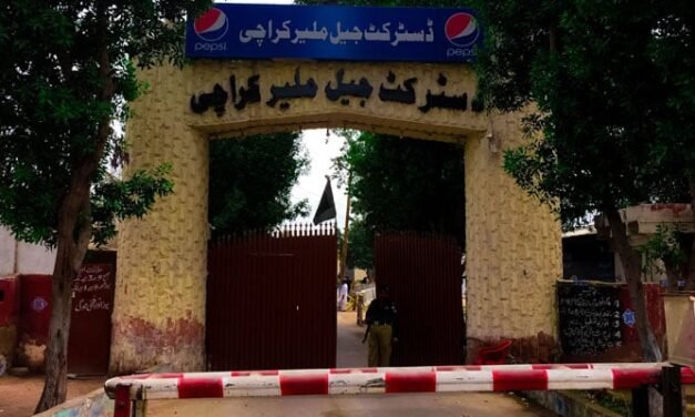 Malir Jailbreak: 44 qaidiyon ki farar ke baad abhi tak talaash jaari