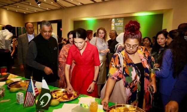 Mango Festival: Pakistan ki mithaas ne Washington ka dil jeet liya