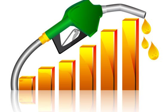 Petrol ki qeemat mein Rs8.36 per litre ka izafa