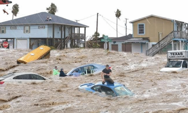 Texas Flash Floods main 109 log halaak, missing persons ki talaash jari
