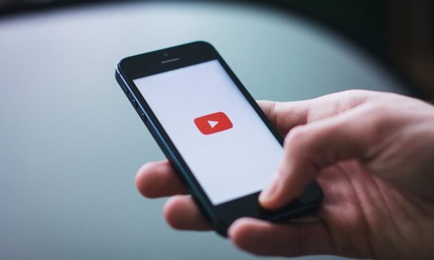 YouTube ka “inauthentic” aur mass-produced videos ke khilaf crackdown tayar